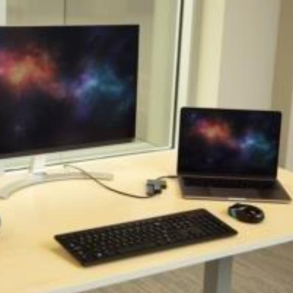 StarTech.com USB-C to HDMI Adapter - 4K 30Hz …